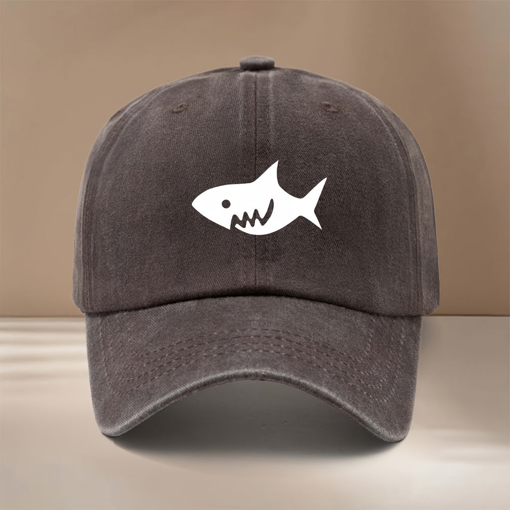 This Is a Stylish And Lightweight Baseball Cap Featuring a Cartoon Shark Design. It Is Adjustable in Size And Suitable for Both Men And Women, Making It a Trendy Choice for Outdoor Sports, Gatherings