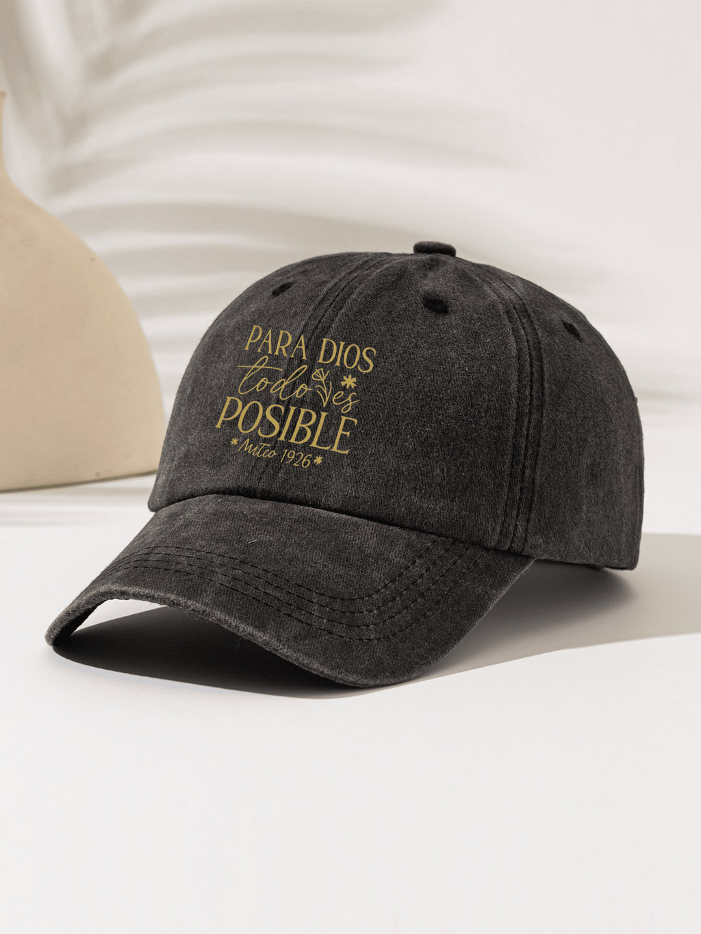 1 Stück modische, minimalistische, ausgewaschene Baseballkappe mit "PARA DIOS POSIBLE 1926" Aufdruck am Schirm, stilvolles Geschenk für Familie und Freunde, geeignet für Outdoor-Sport, leicht und tragbar, Ganzjahres-Accessoire