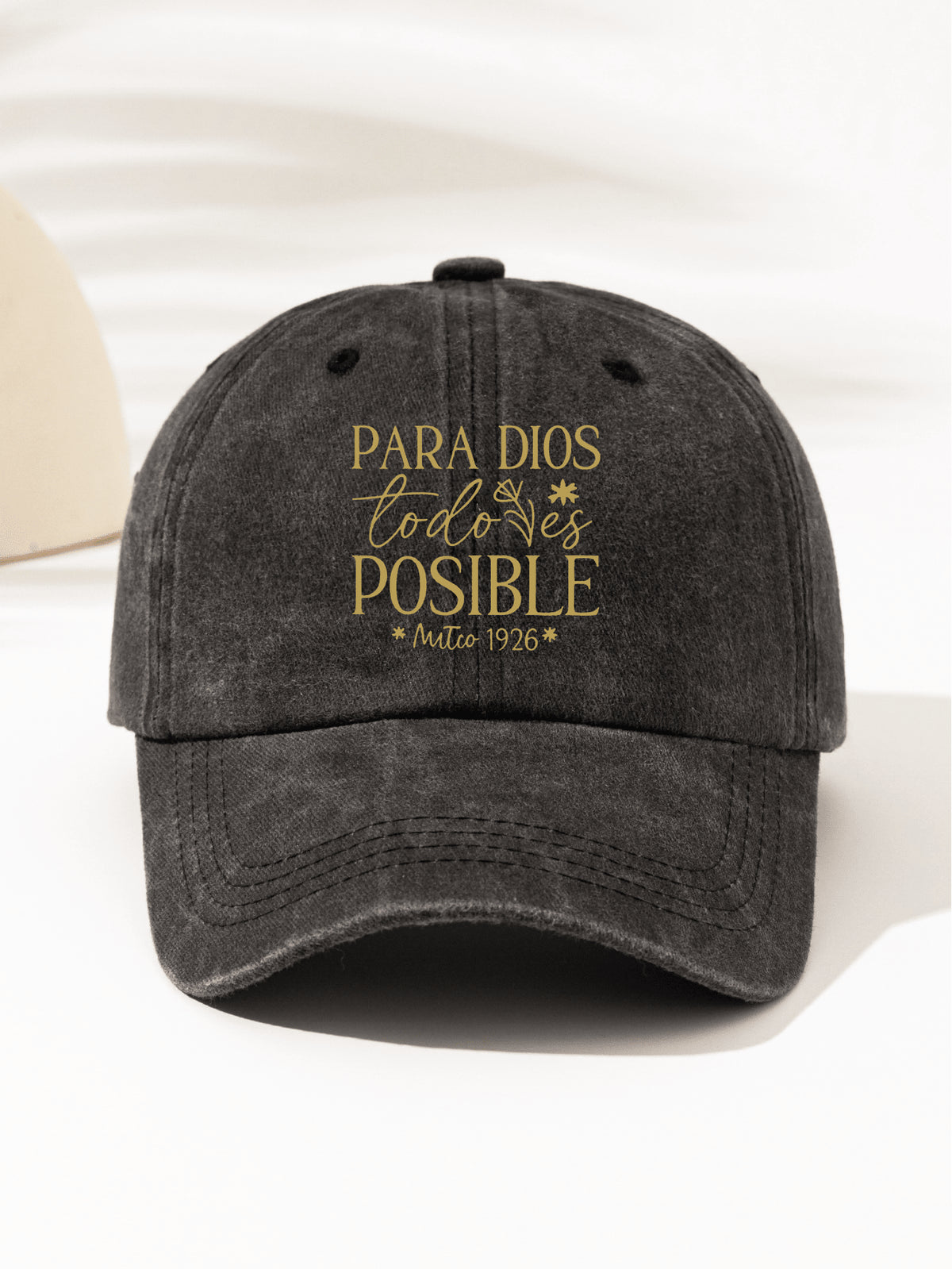 1 Stück modische, minimalistische, ausgewaschene Baseballkappe mit "PARA DIOS POSIBLE 1926" Aufdruck am Schirm, stilvolles Geschenk für Familie und Freunde, geeignet für Outdoor-Sport, leicht und tragbar, Ganzjahres-Accessoire