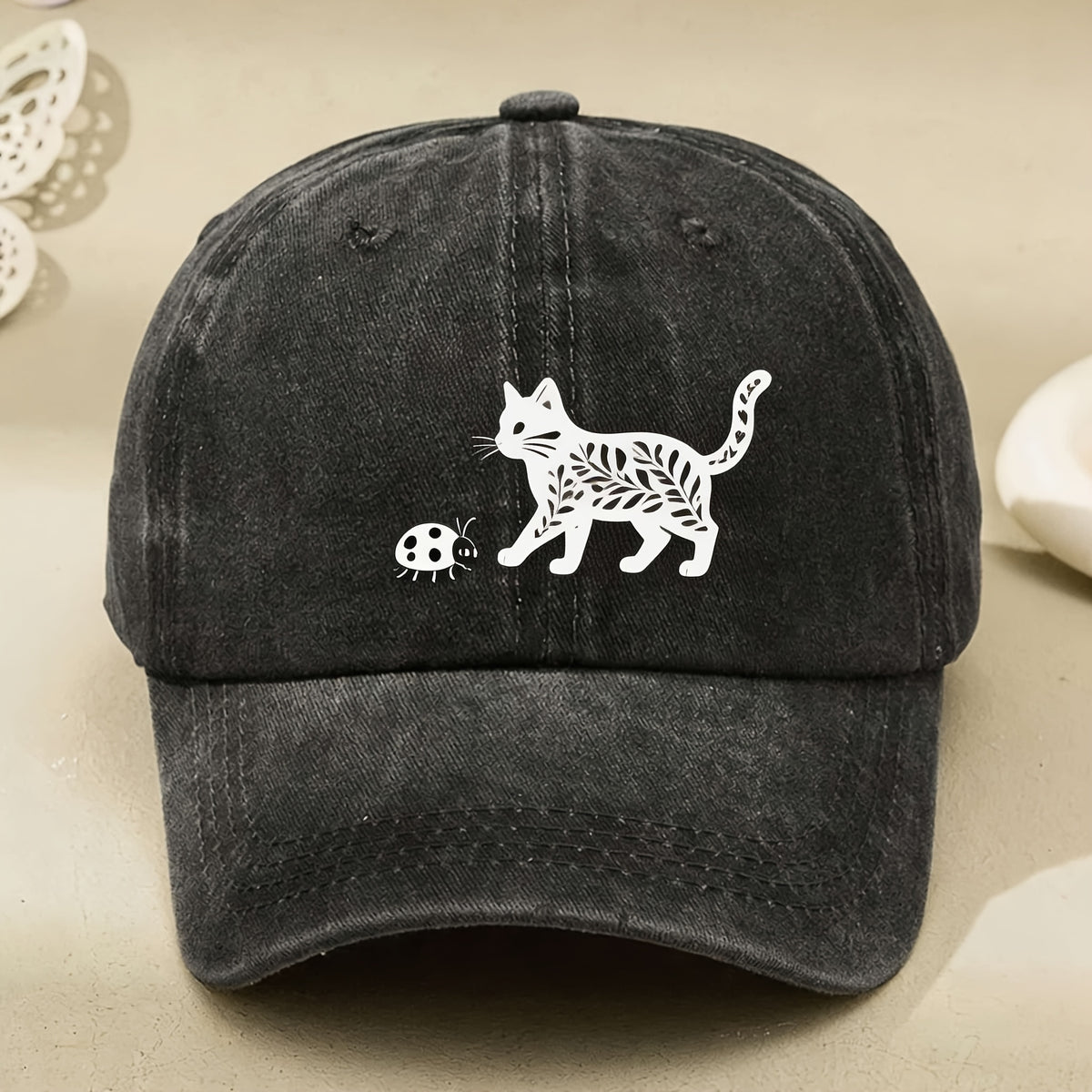 Cute Cat And Ladybug Design Vintage Black Baseball Cap for Women Men Casual Streetwear Anniversary Gift