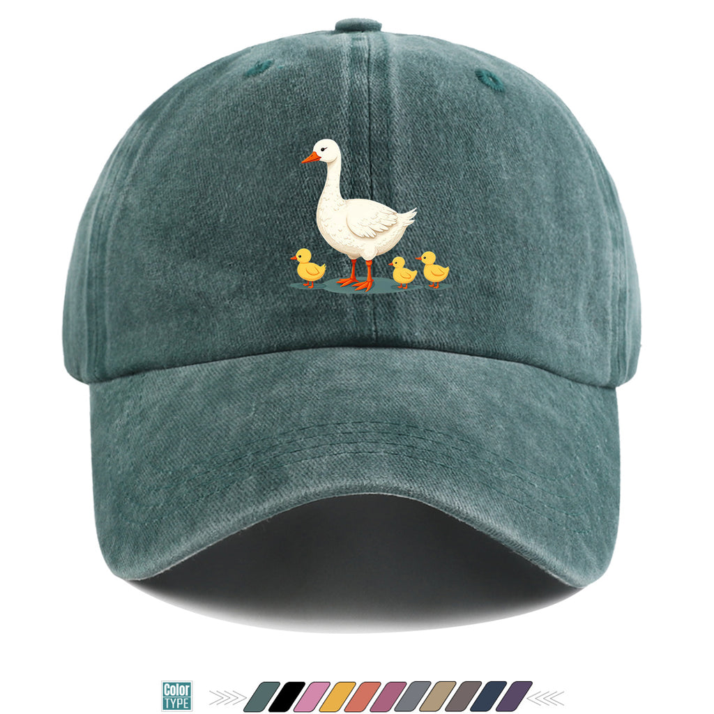 1pc Mother Goose And Three Little Yellow Ducks Warm Printed Baseball Cap Cute Pattern Sun Hat Fashionable And Versatile Unisex Duck Tongue Cap Adjustable Size Dad Fishing Hat Mom Strolling Hat Couple Skateboard Hat Suitable for Park Play
