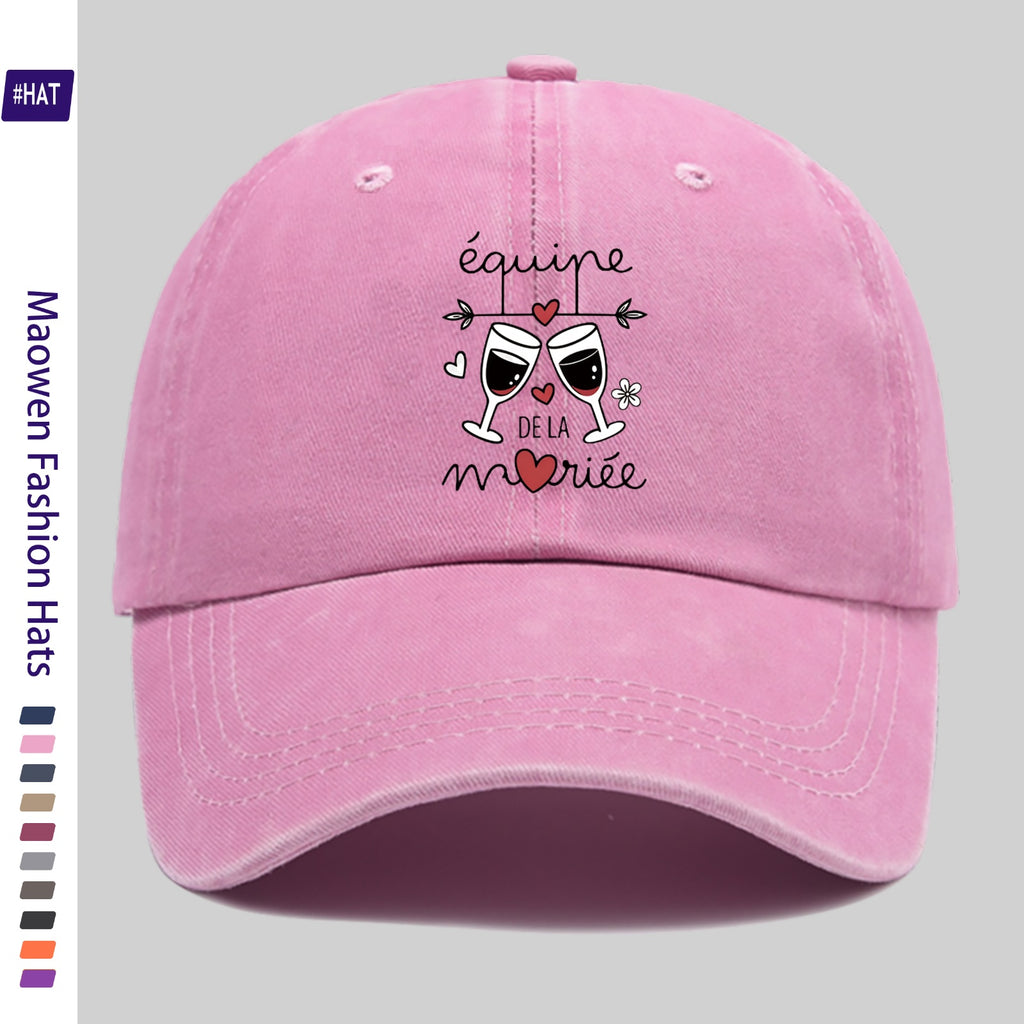 1pc Vintage Distressed Adjustable Sports Cap, Featuring a Stylish Wine Glass And Heart Decorative Pattern, with a Distressed Washed Cap Body And Fashionable Printed Design. It Is an Outdoor Casual Cap, a Fashionable Printed Breathable Baseball Cap
