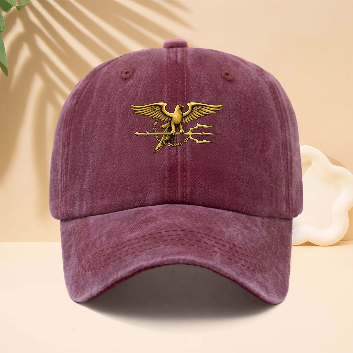 Baseball Cap with Golden Eagle Grasping Trident Pattern, American Retro Mythological Street Style Adjustable Unisex Casual Hat, All-Season Versatile Bent Brim Cap for Walking, Parties, Shopping, Dates, And Parties