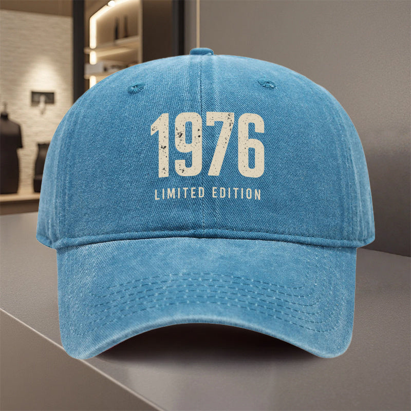 1pc Adjustable Baseball Cap in 1976 Limited Edition Vintage Style, Lightweight Polyester Printed Design, Ideal for Outdoor Sports and Camping Enthusiasts, Popular Couple Hat, Golf Cap, Trucker Hat, Fashionable Baseball Cap for Youth, Middle-Aged