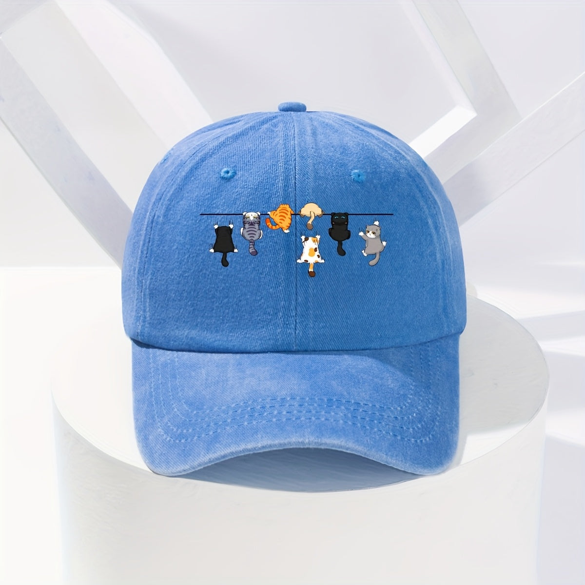 Super Cute Cat-themed Baseball Cap, the Perfect Choice for Street Fashion, with a Fun and Vibrant Design Suitable for Any Season