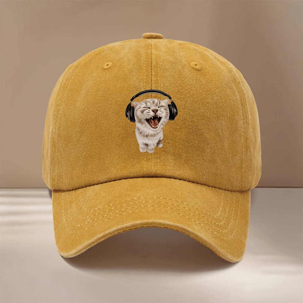 This Is a Baseball Cap with Printed Hi-Cat Wearing Headphones, Casual Adjustable Size Duckbill Hat Unisex Trendy Easy Curved Cap Outdoor Sports Dining Camping Matching Comfortable Individual 6-Panel Cap Sports Event Support Matching Lightweight Hip
