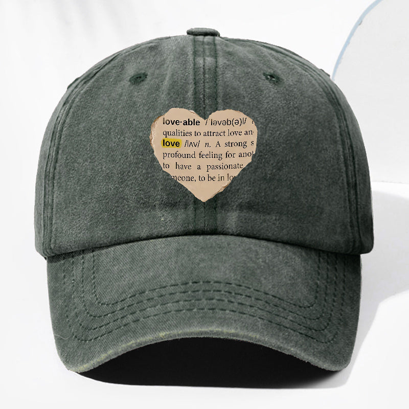Unisex Newspaper Heart Print Washed Vintage Baseball Cap, Fashionable Sun Outdoor Hat for Men and Women, Adjustable Fit Trucker Hat Suitable for All Seasons and Daily Wear