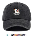 1pc 1pcs "DROP-DEAD SWEET" Mouse Top Hat & Cupcake Print Cap - Adjustable Unisex Baseball Hat Suitable for Parties, Travel, Daily Wear - Cute, Themed Outfits, Street Style for Men & Women (Powder Cream Cupcake)