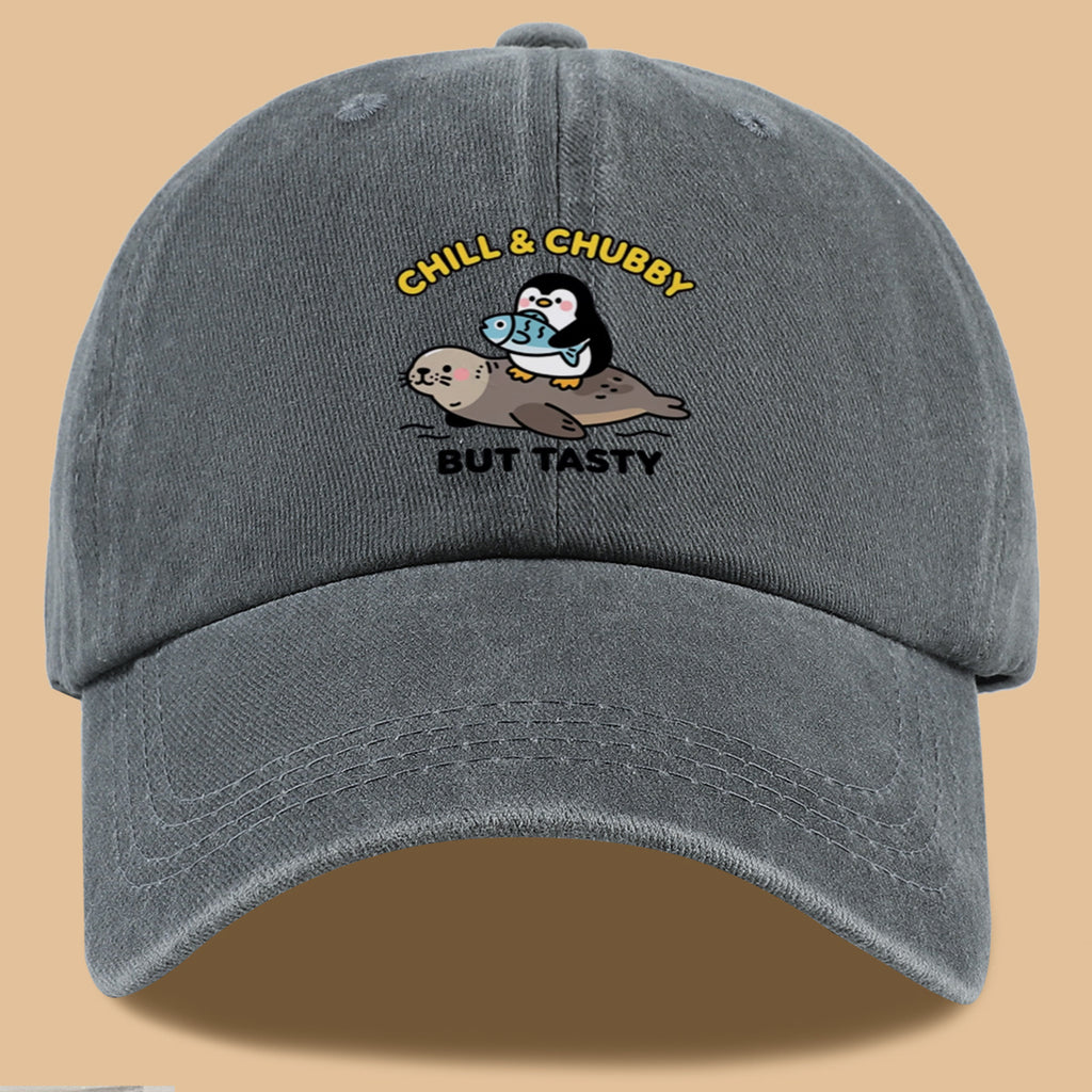 1pc 1pcs "CHILL & CHUBBY BUT TASTY" Penguin Hugging Fish on Seal Print Baseball Cap - Cute Duckbill Cap Suitable for Daily Outfits, Beach Vacations, Student Style, Adjustable Unisex Hat for &, Creative, Park Picnics