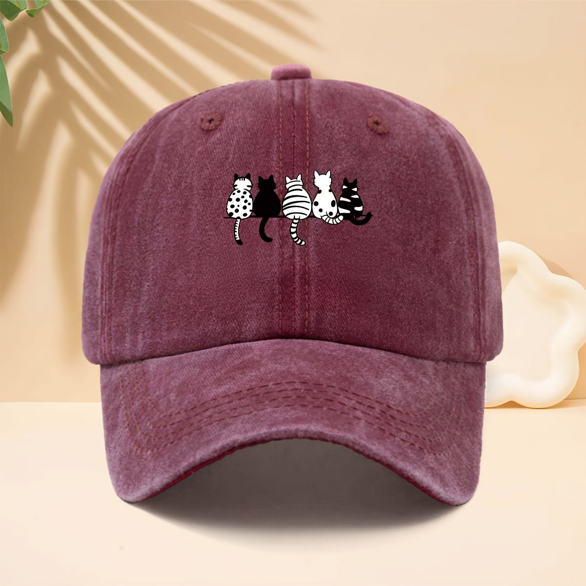 Baseball Cap with Black And White Cat Back Print, American Healing Soft Cute Cat Fun Casual Style Curved Brim Hat for Walking, Gatherings, Dates, Shopping, Vacation, Travel