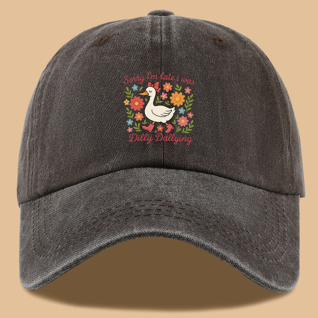 1pc Cute Duck "Sorry I'M Late, I Was Procrastinating" Printed Baseball Cap, Comfortable Breathable Sun Hat, Fashionable And Aesthetic Unisex Baseball Cap, Adjustable Size, Casual Duckbill Cap, Suitable for Picnics, Shopping, Dates, Walks, Vacations