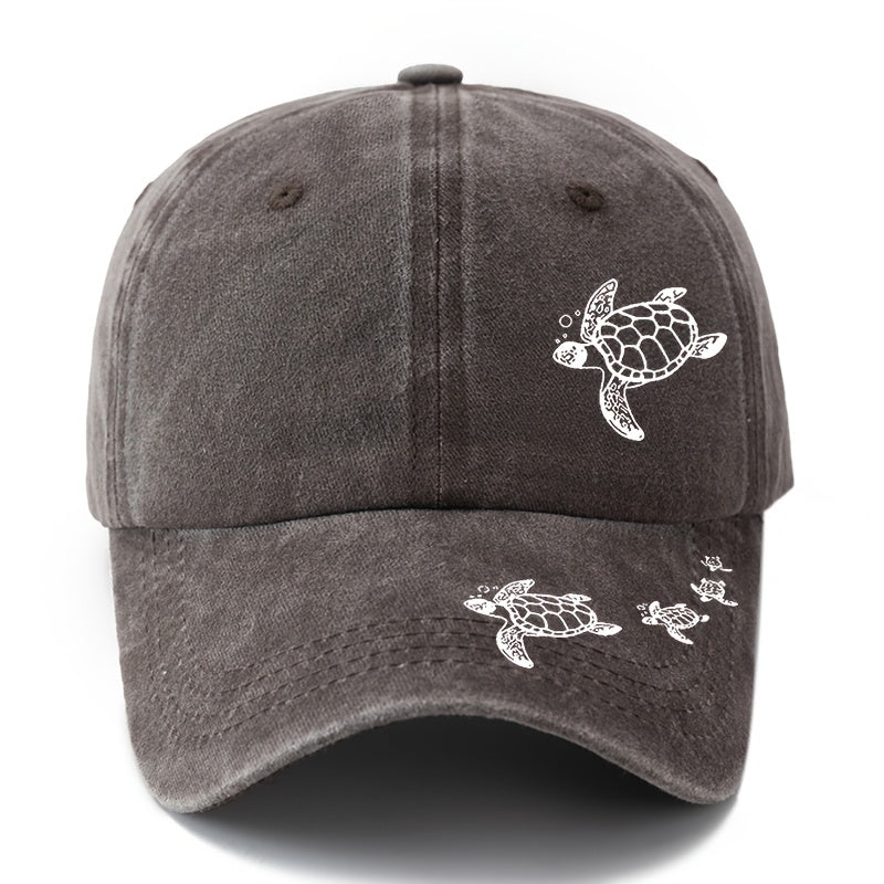 A Stylish Printed Baseball Cap Featuring a Dual Print Design of a Sea Turtle, Perfect for Both Men And Women. This Trendy Curved-Brim Hat Is Lightweight And Ideal for Outdoor Casual Wear And Hip-Hop Style