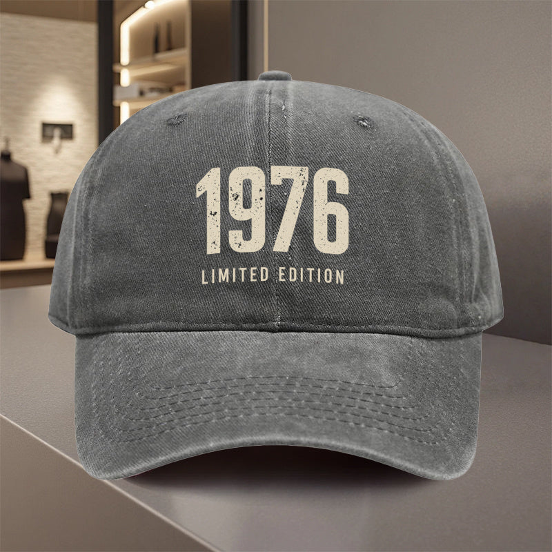1pc Adjustable Baseball Cap in 1976 Limited Edition Vintage Style, Lightweight Polyester Printed Design, Ideal for Outdoor Sports and Camping Enthusiasts, Popular Couple Hat, Golf Cap, Trucker Hat, Fashionable Baseball Cap for Youth, Middle-Aged
