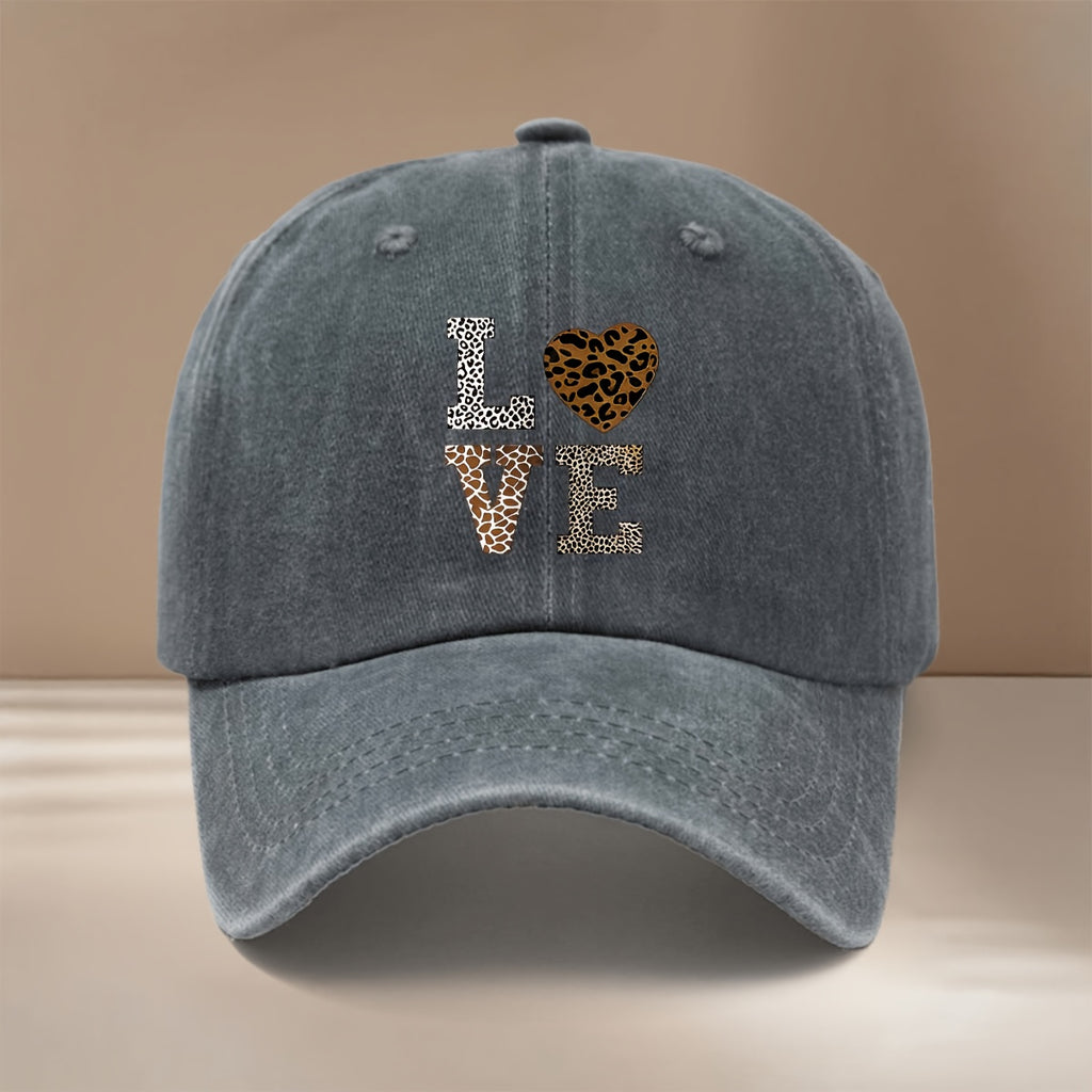 This Is a Leopard Print LOVE Pattern Baseball Cap, Fashionable And Comfortable Adjustable Size Duckbill Hat, Unisex Individual Easy Curved Brim Cap for Outdoor Sports, Dining, Camping, And Casual Wear