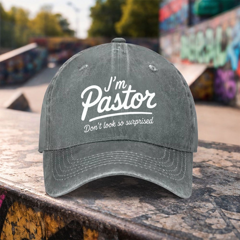 1pc Casual Fashion "I'm a Priest" Printed Washed Baseball Cap, High-Quality Versatile Outdoor Accessory, Unisex Duckbill Cap, Suitable for Outdoor Sports and Daily Casual Wear
